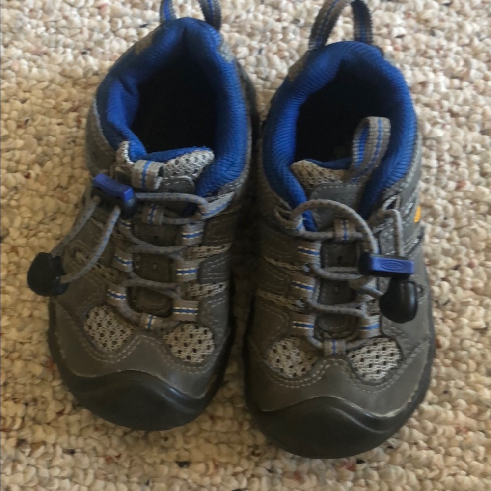 Keen Sneakers/Trail Shoes incredible condition